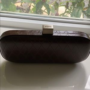 Hobo clutch